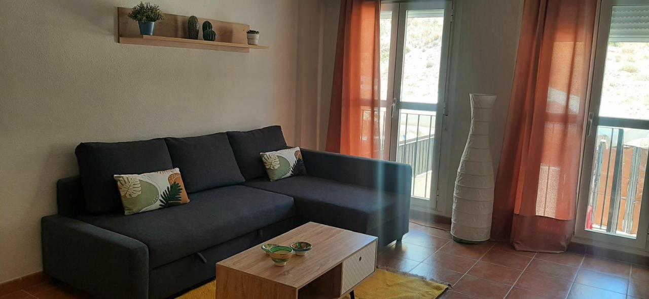 La Casa De La Fama - Apartamento Con Patio Exterior Карбонерас Экстерьер фото