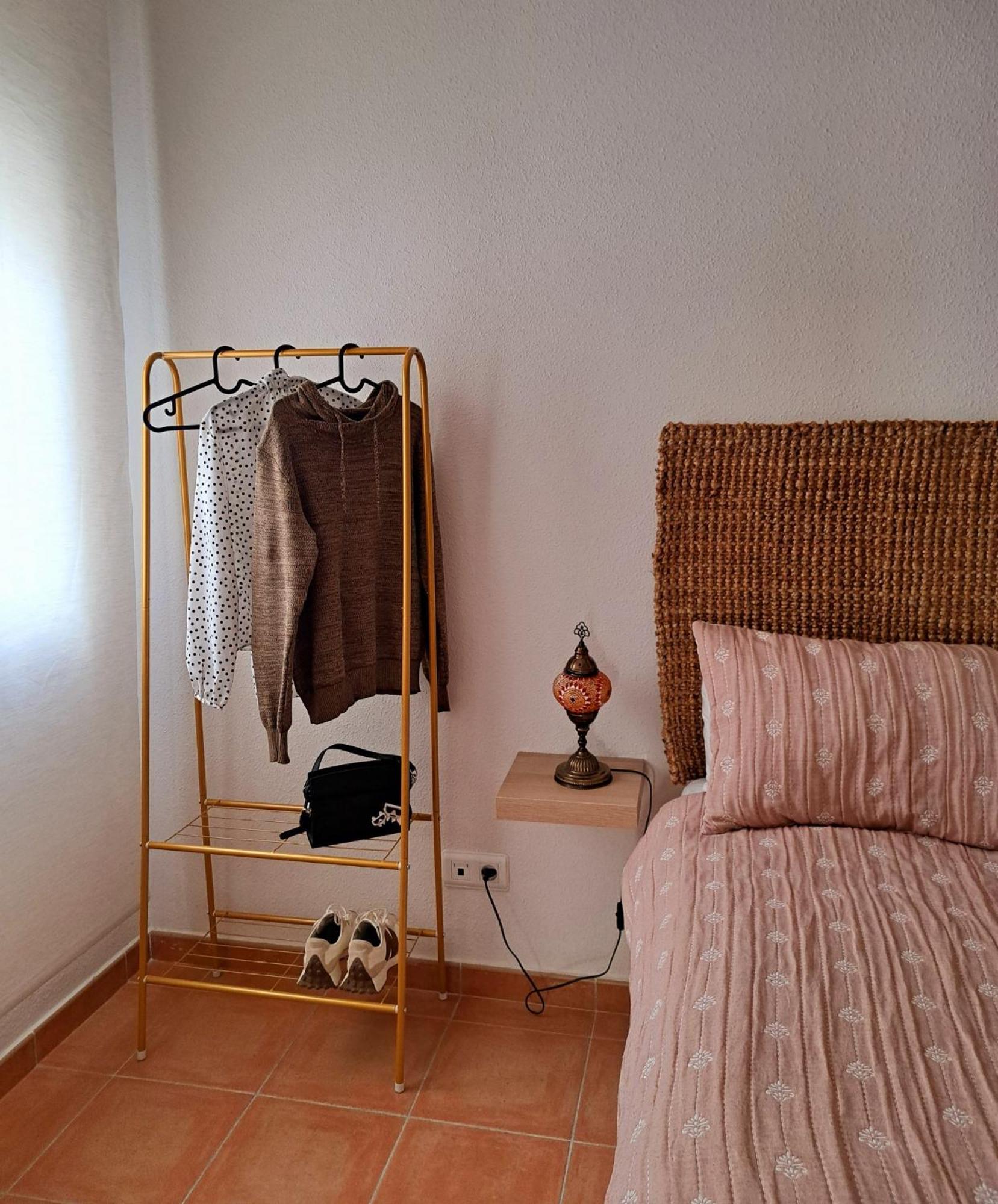 La Casa De La Fama - Apartamento Con Patio Exterior Карбонерас Экстерьер фото